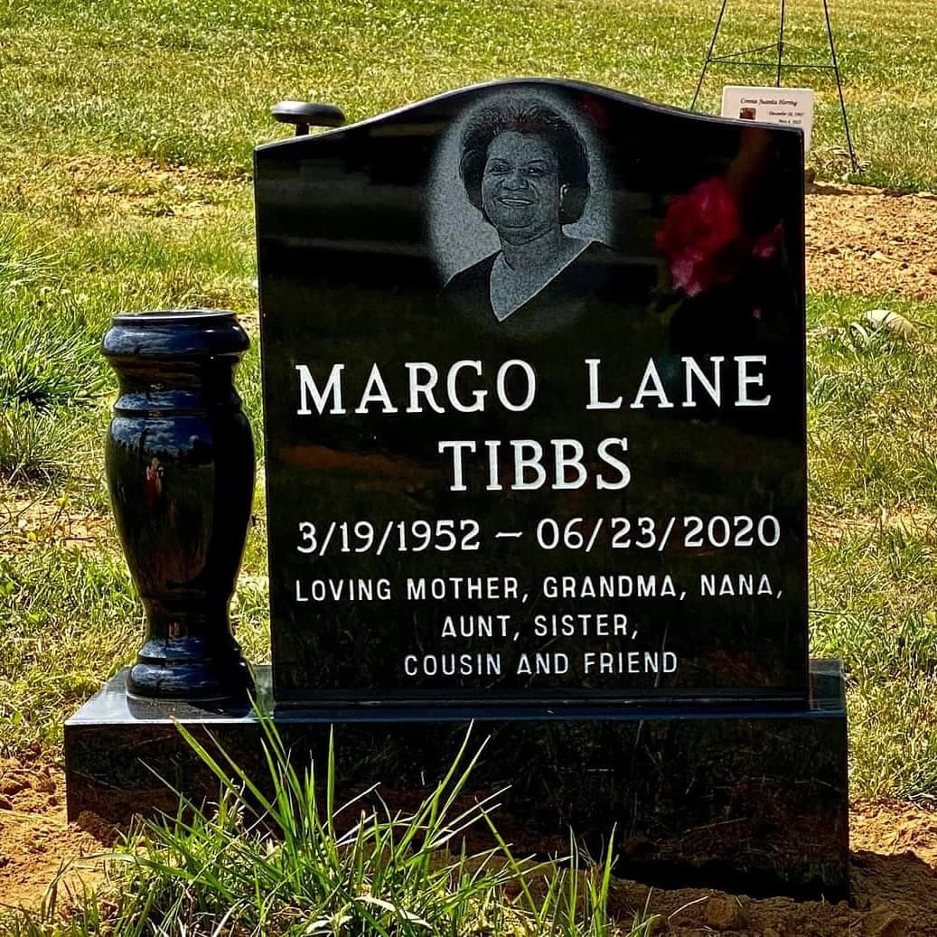 Economic Jet Black Granite Upright Headstone Memorial with Etched